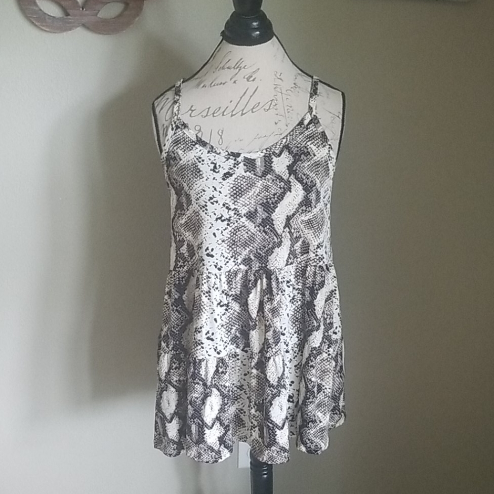 NWOT Snakeskin Print Baby Doll Tunic Tank M
